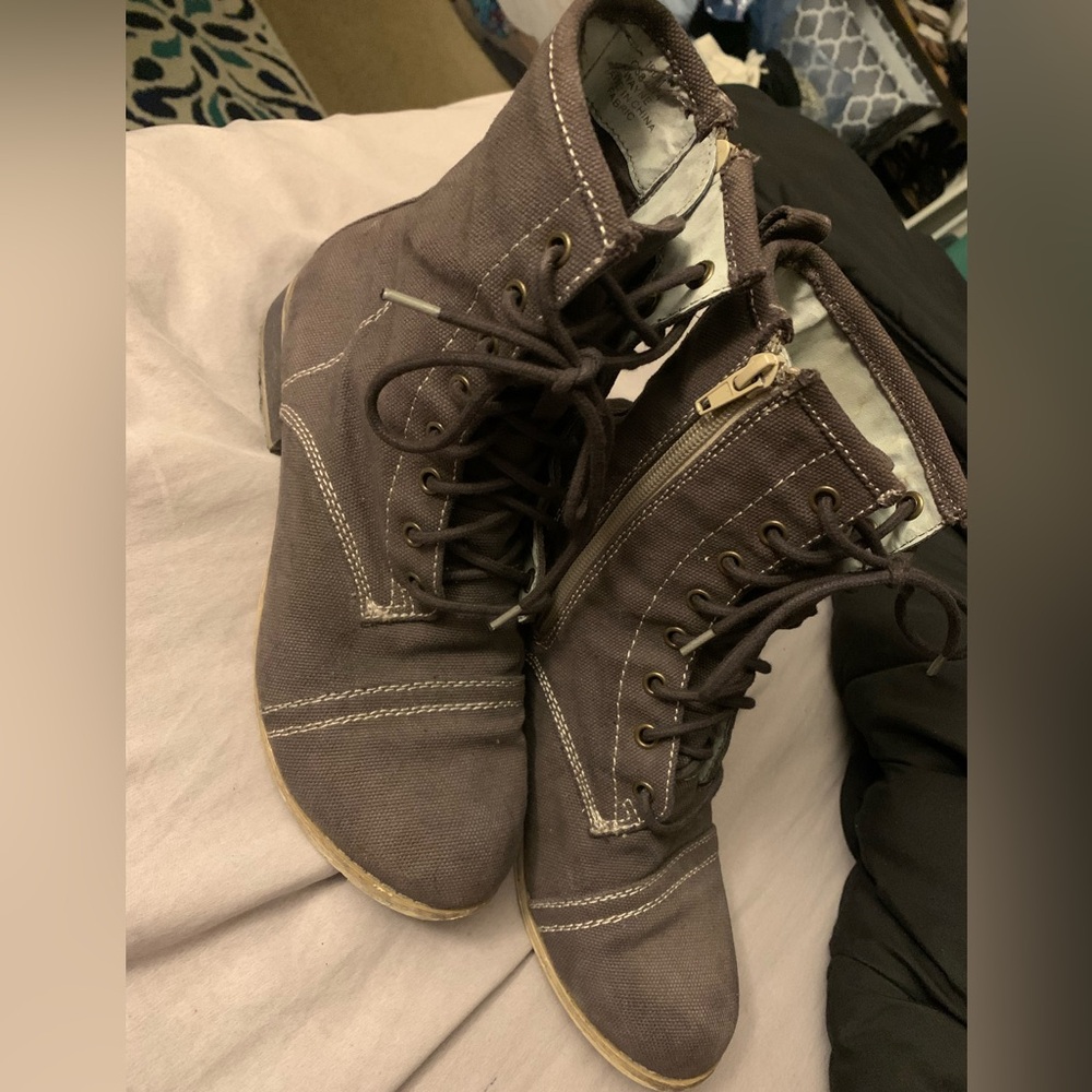 MIA dark brown canvas boots- size 10